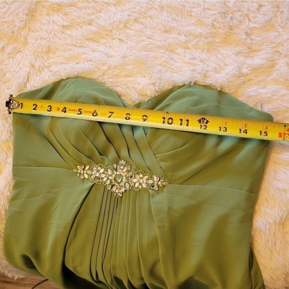 Bill levkoff gown   - Picture 8 of 11